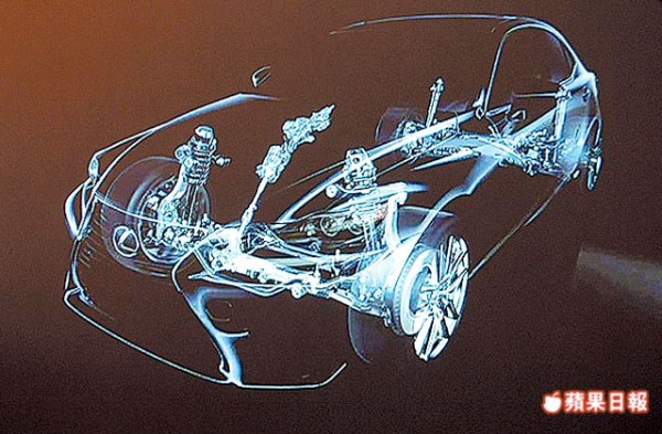 13-01-08-next-generation-lexus-is-cutaway