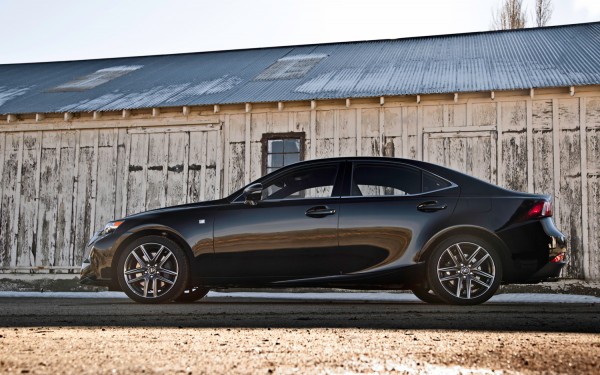 2014-Lexus-IS-350-Sport-side