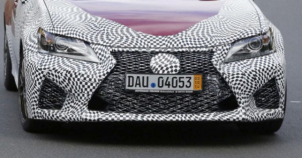 14-09-29-lexus-gs-f-grille-closeup