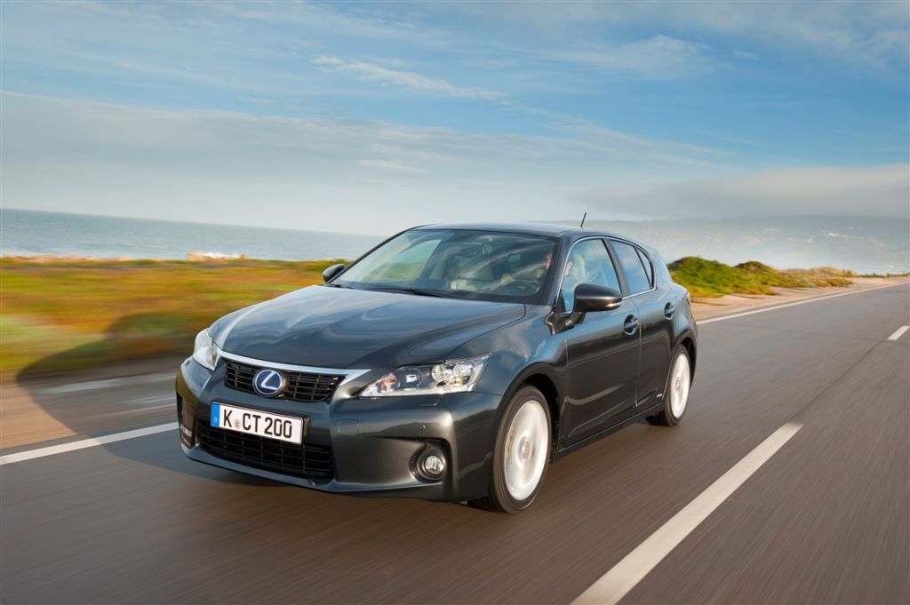 lexus-ct-200h-dynamisch-2