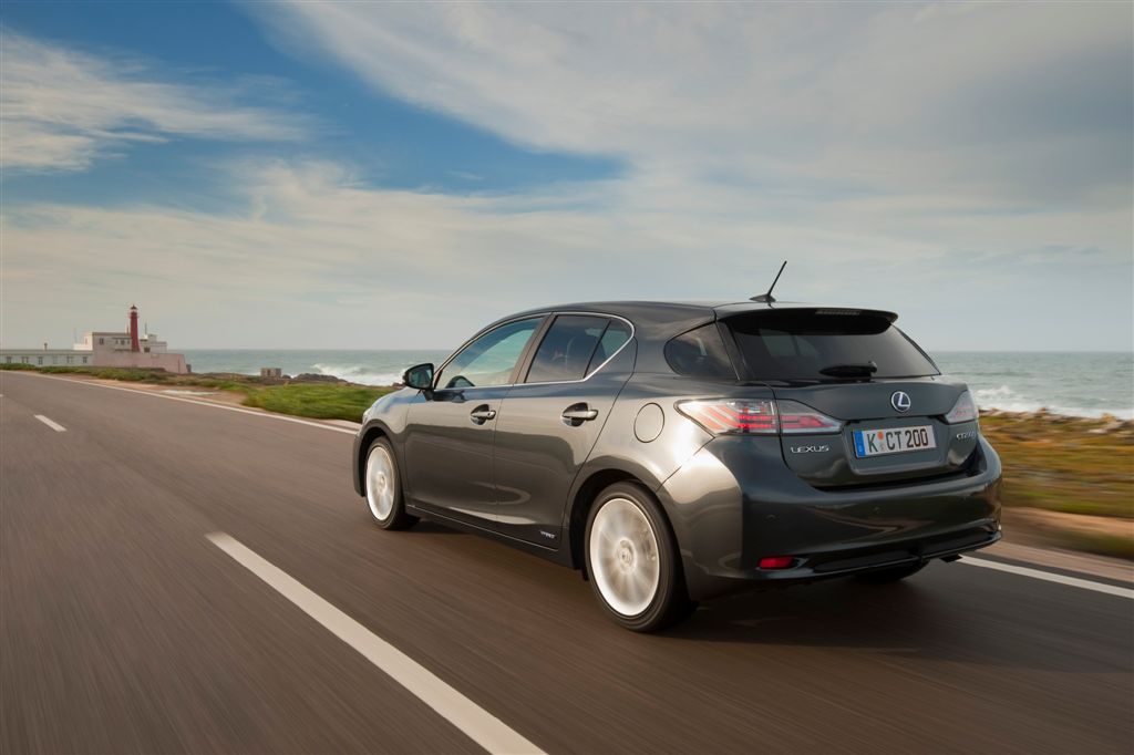 lexus-ct-200h-dynamisch-3