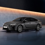 02_Lexus-maakt-alle-prijzen-bekend-van-volledig-nieuwe-elektrische-en-hybride-Lexus-ES