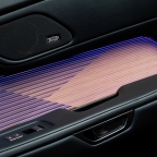 34_Lexus-maakt-alle-prijzen-bekend-van-volledig-nieuwe-elektrische-en-hybride-Lexus-ES