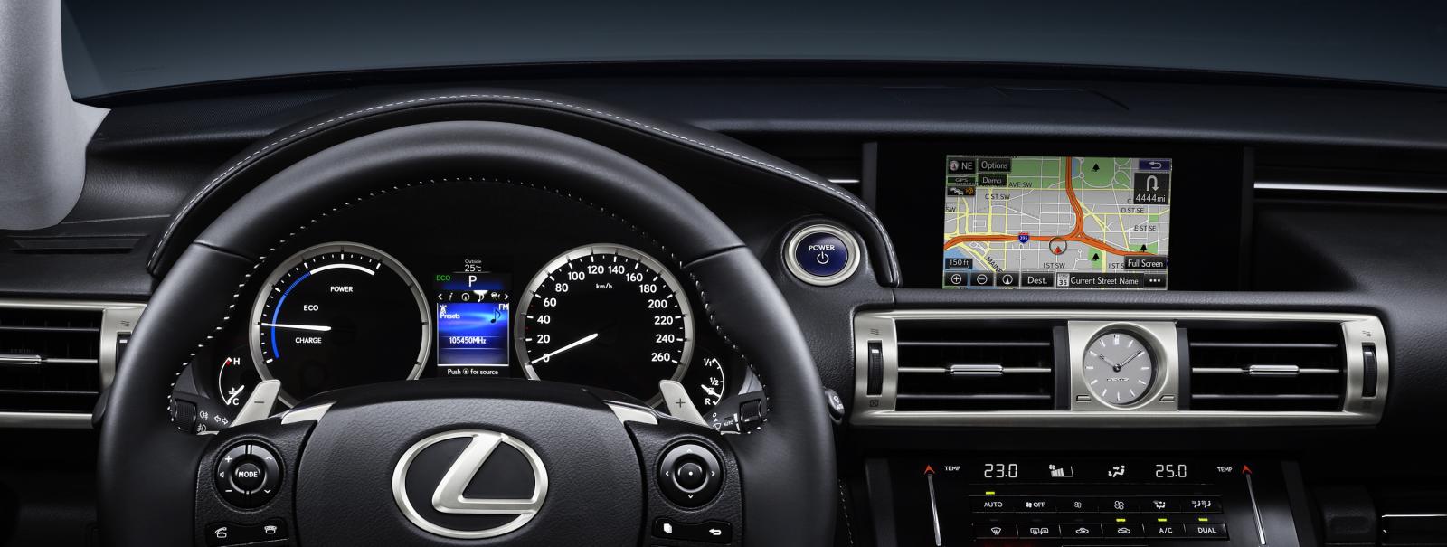 Lexus IS 2014