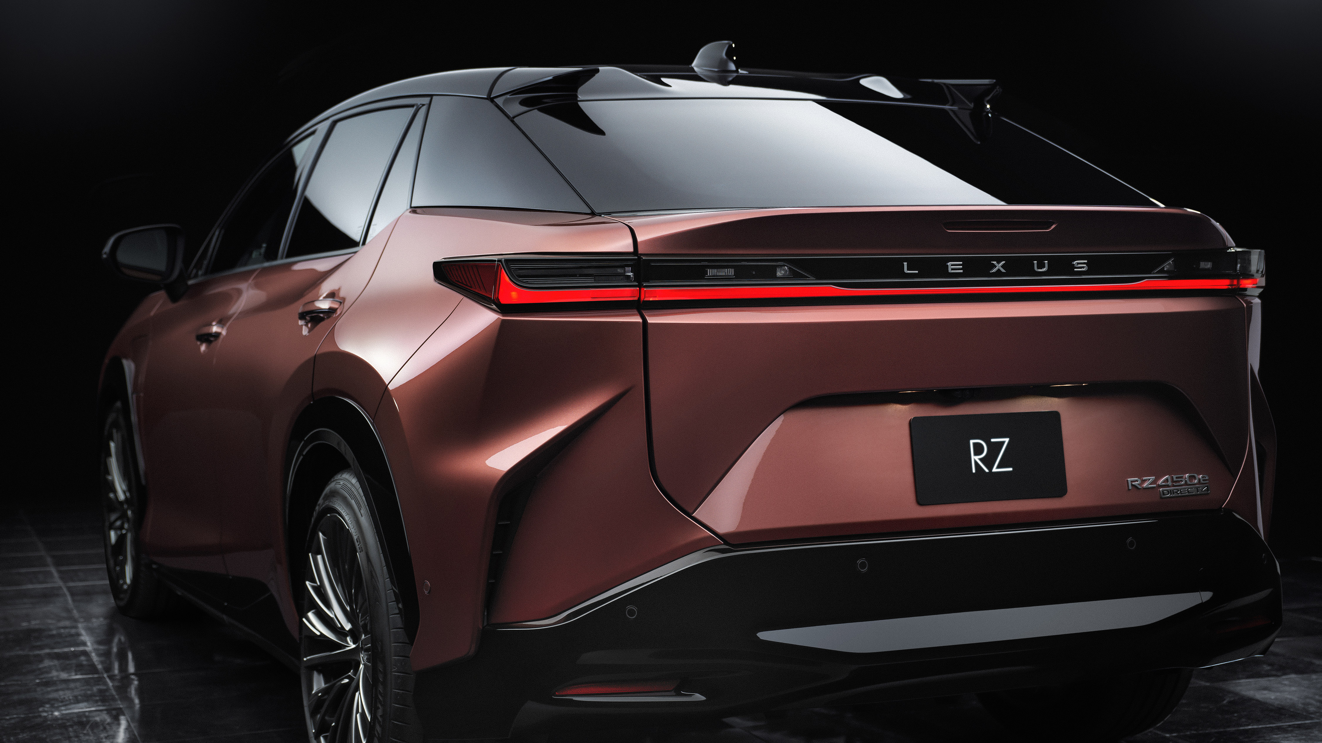 43_Wereldpremiere_de_volledig_elektrische_Lexus_RZ_450e